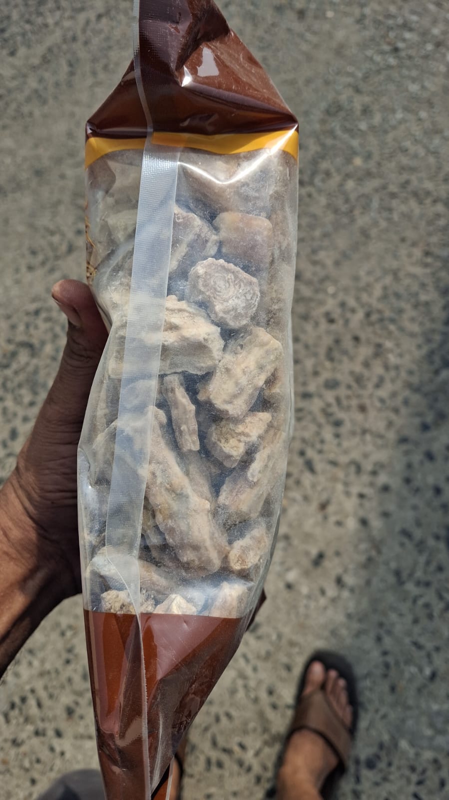 Dhuna (Damar Batu)