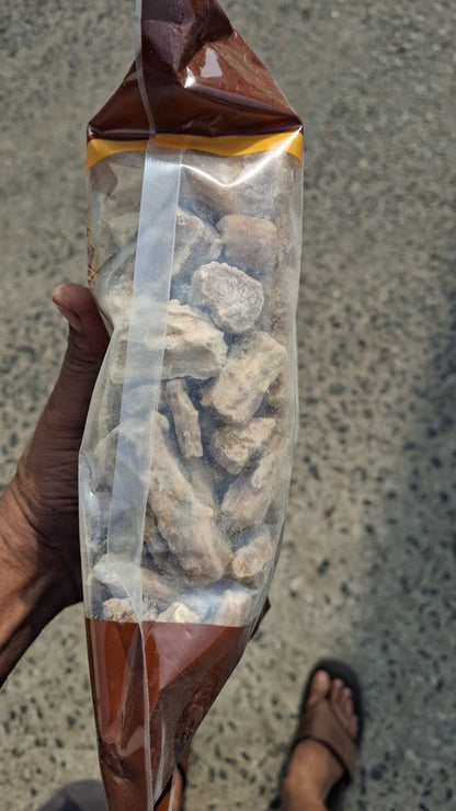 Dhuna (Damar Batu)